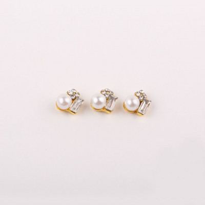 №09 Стразы E.Co Nails объёмные с золото, жемчужина (3шт) №09 Стразы E.Co Nails объёмные с золото, жемчужина (3шт)