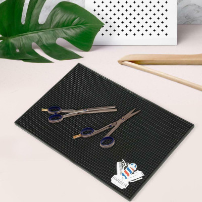 Коврик парикмахерский для инструментов черный Barber Pole 45x30 см Коврик парикмахерский для инструментов черный Barber Pole 45x30 см