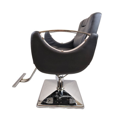 Парикмахерское кресло DiBiDi 5320 с откидной спинкой Парикмахерское кресло DiBiDi 5320 с откидной спинкой